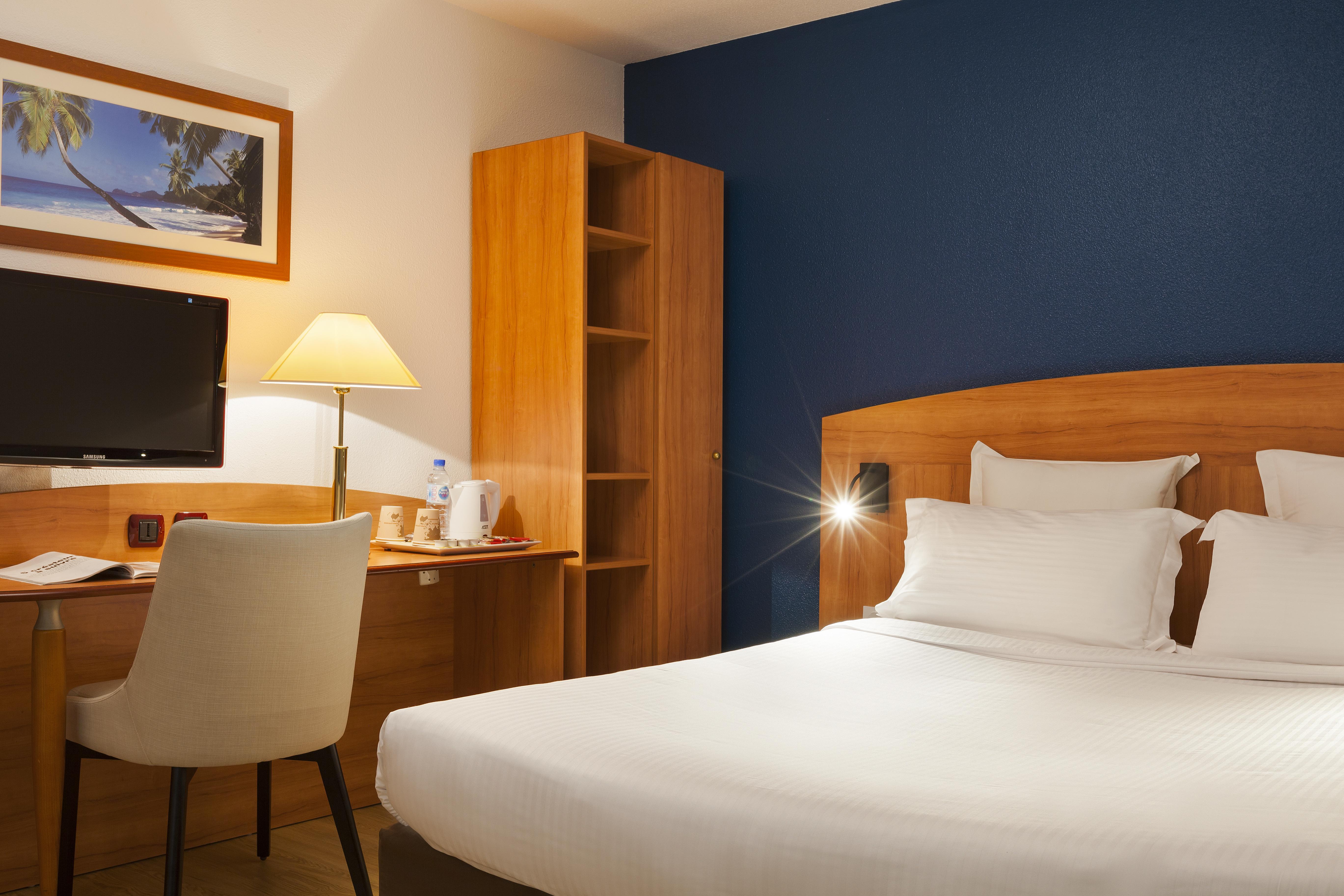 Comfort Hotel Évreux מראה חיצוני תמונה